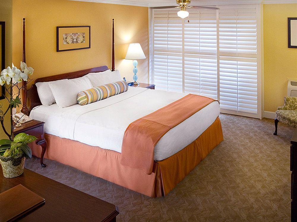 Carlsbad Inn Beach Resort Room photo